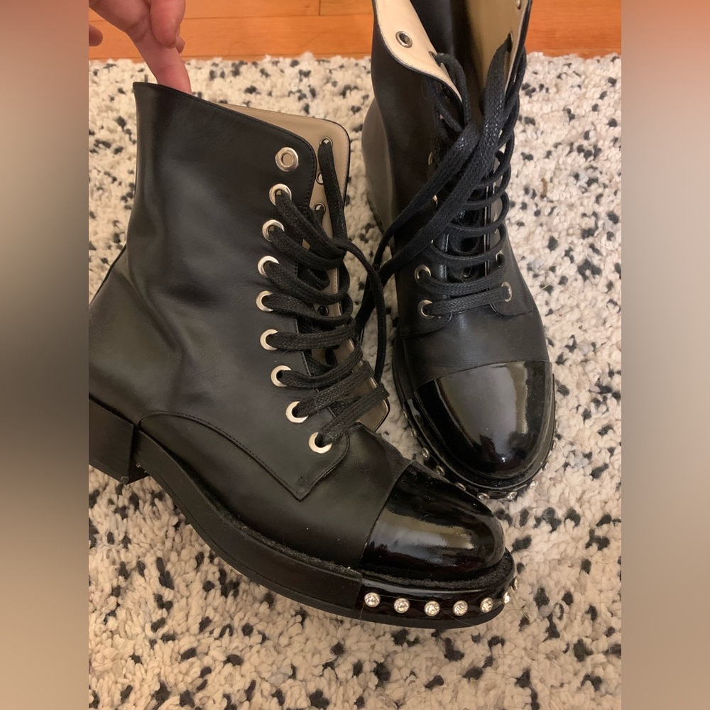 N21 Embellished Ankle Boots